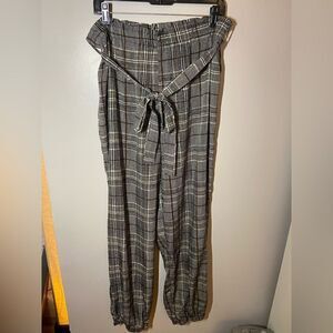 Fashion Nova Women’s Parachute Pants Size XL